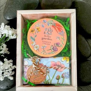 Heathcote & Ivory Barrier Cream & Exfoliating Soap